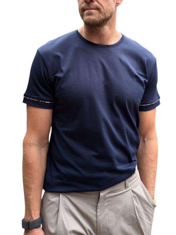 Manto Touch Tee